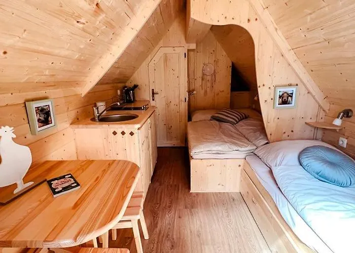 Cozy Wooden Perfect For Small Families In Germany 度假居